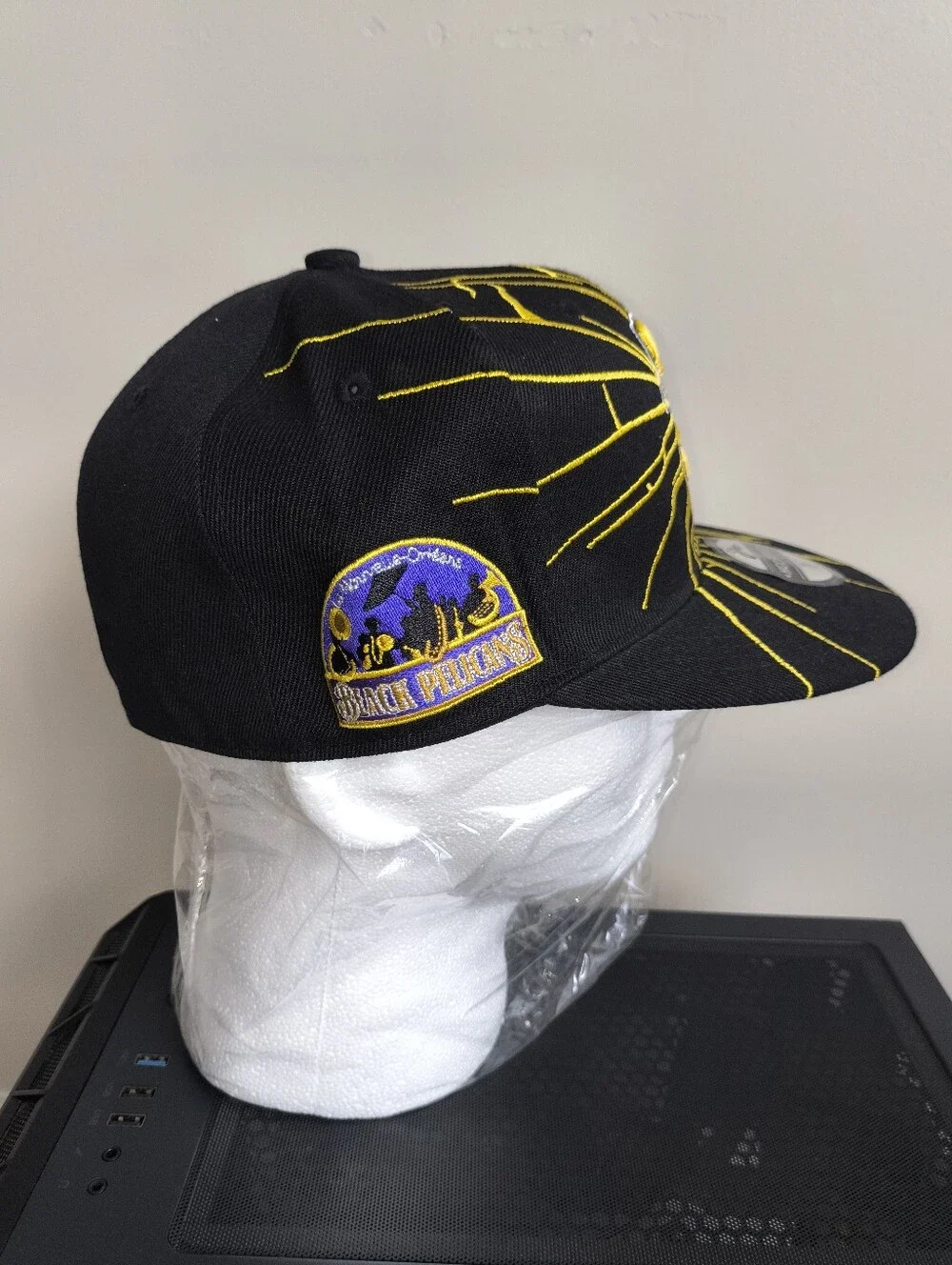 New Orleans Black Pelicans Fitted Hat Size 7 1/4